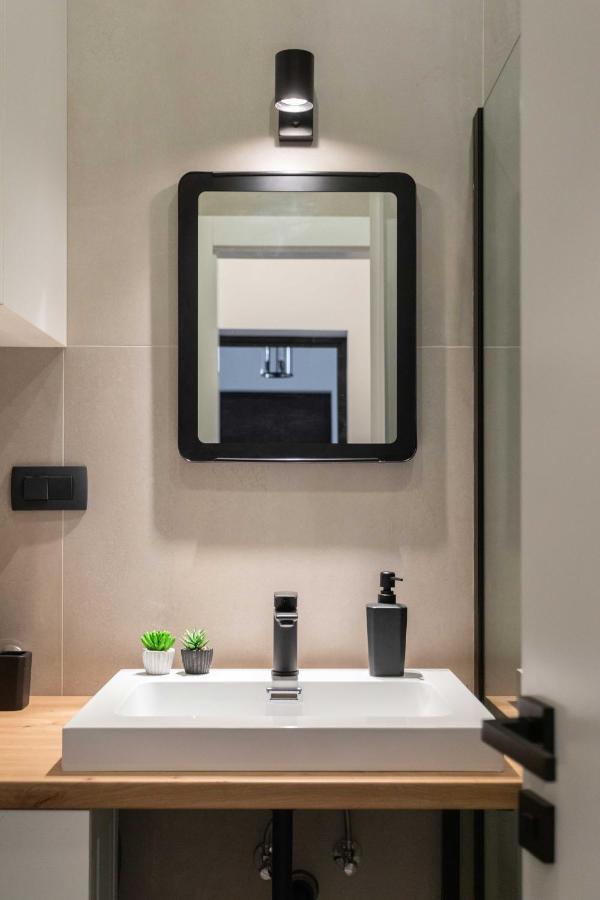 Modern And Design Apartment Near The Main Square ザグレブ エクステリア 写真
