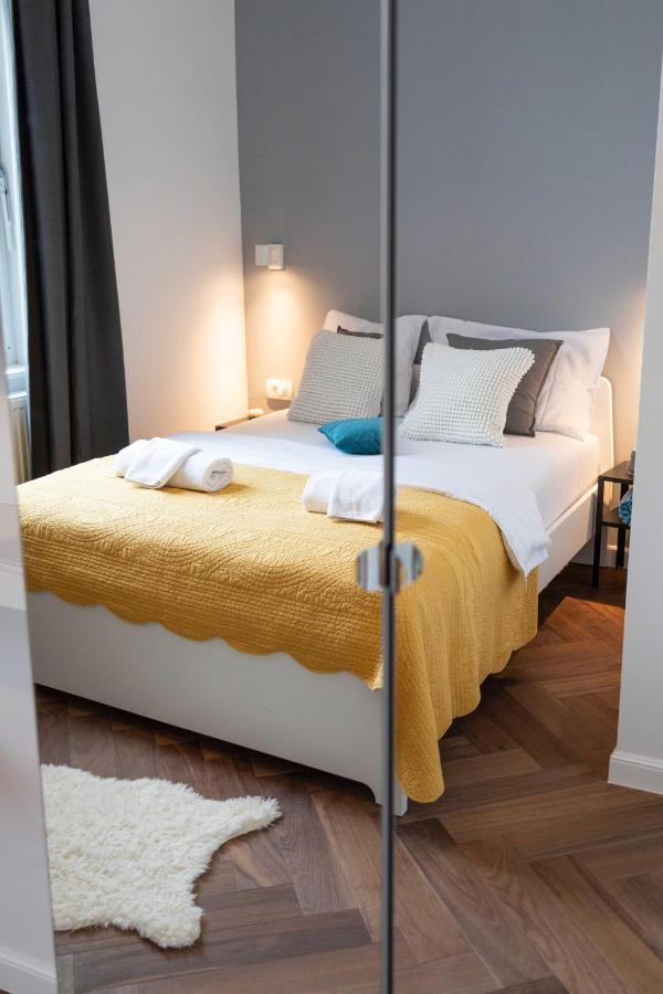 Modern And Design Apartment Near The Main Square ザグレブ エクステリア 写真