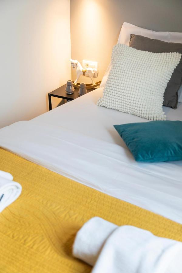 Modern And Design Apartment Near The Main Square ザグレブ エクステリア 写真