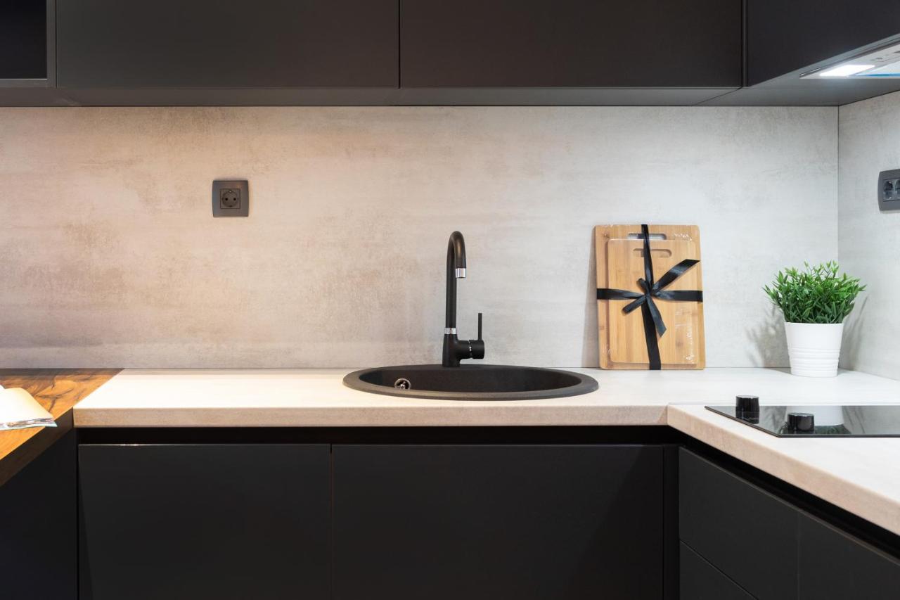 Modern And Design Apartment Near The Main Square ザグレブ エクステリア 写真
